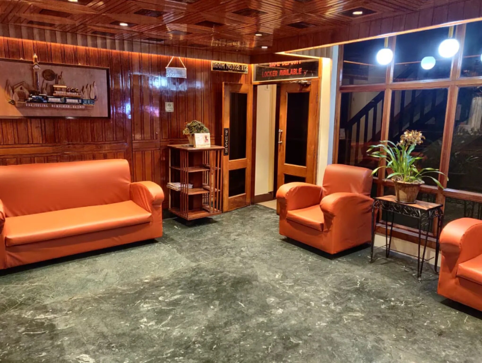 Hotel Apsara lobby seating area